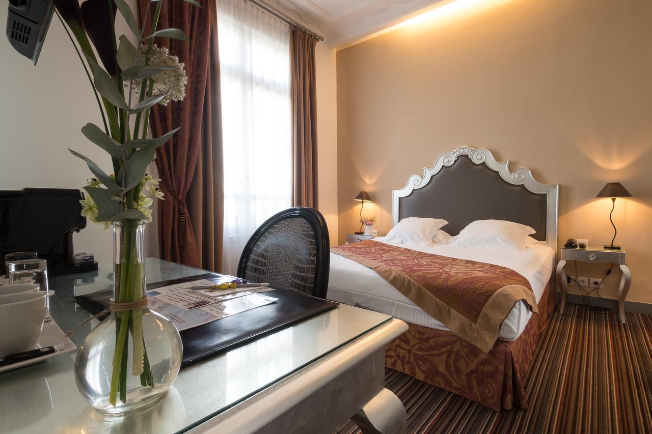 81 Hotel