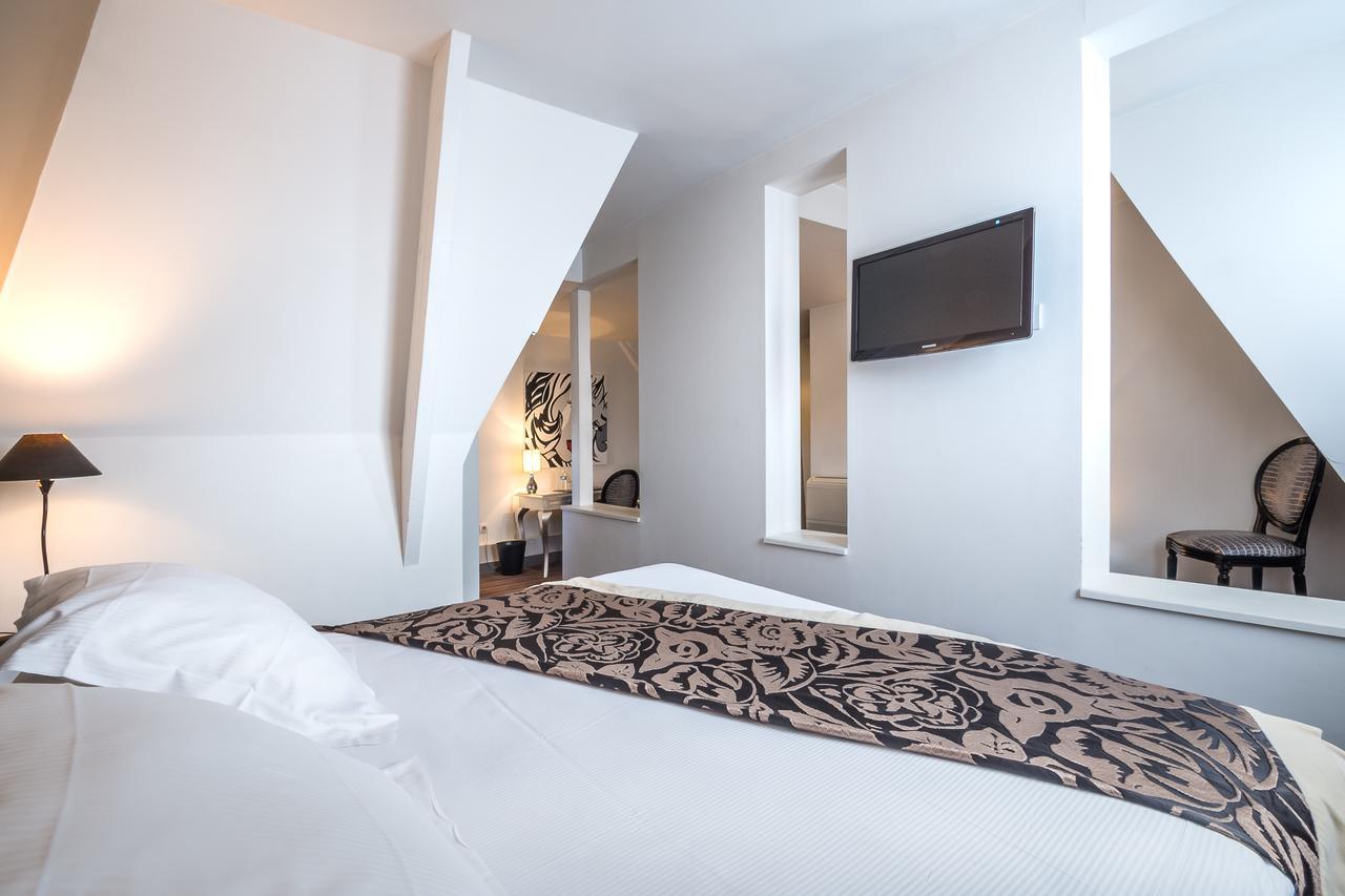 81 Hotel